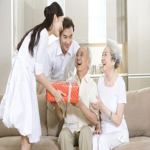 Tư vấn chọn quà tết sang trọng lấy điểm gia đình người yêu