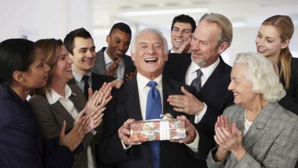 Bí kíp chọn quà tết cho sếp nữ ý nghĩa và sang trọng