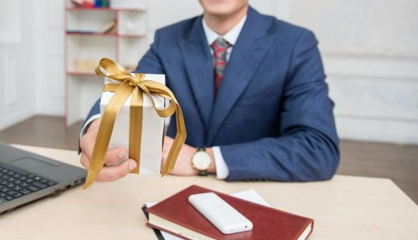 5 món quà tết “siêu đỉnh” lấy lòng sếp dịp năm mới