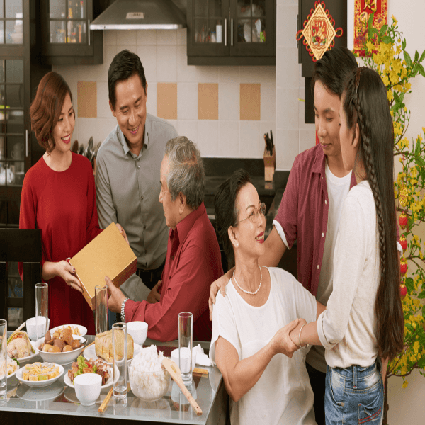 Nên mua gì làm quà tết Tân Sửu 2021 vừa ý nghĩa vừa hữu dụng